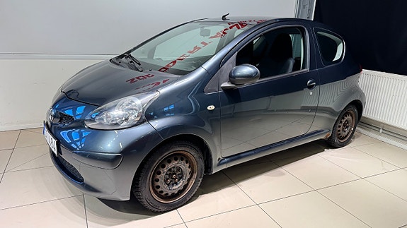 Toyota Aygo 2 of 12