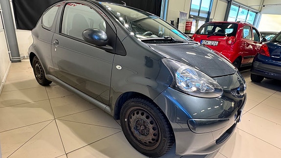 Toyota Aygo 10 of 12