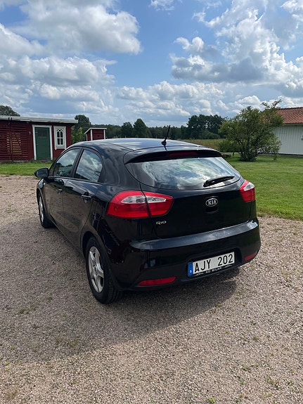 Kia Rio 3 of 5