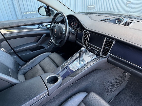 Porsche Panamera S 23 of 30