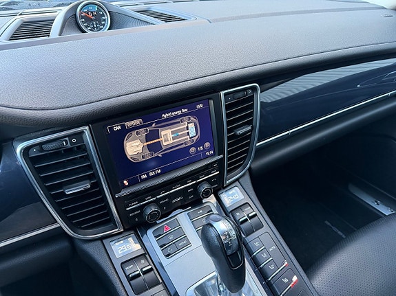 Porsche Panamera S 24 of 30