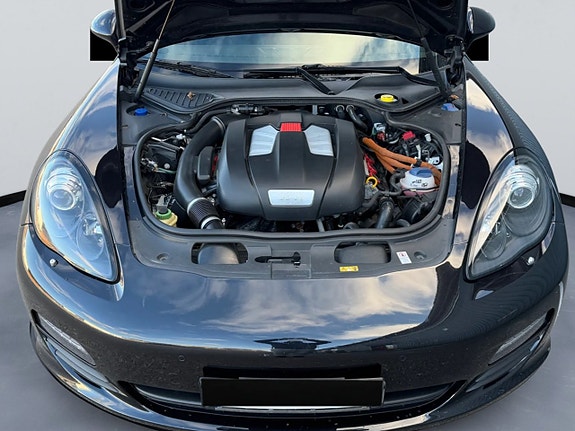 Porsche Panamera S 16 of 30