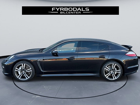 Porsche Panamera S 7 of 30