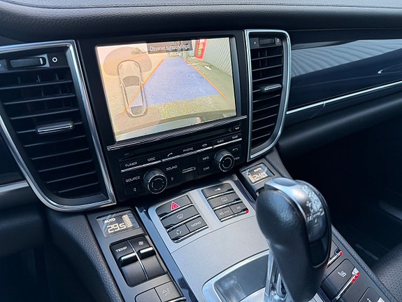 Porsche Panamera S 26 of 30