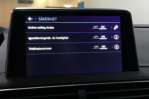 Peugeot 3008 20 of 26