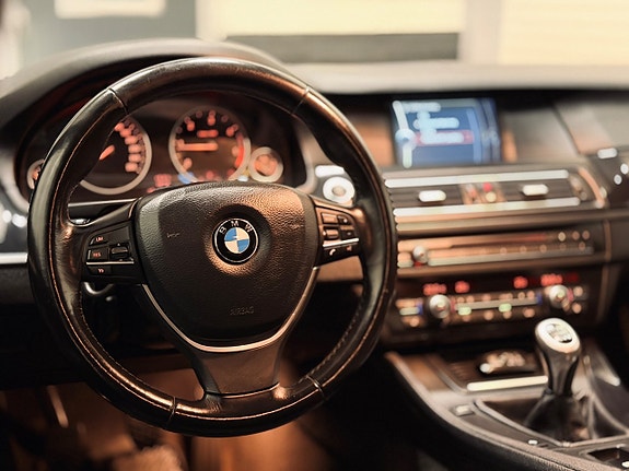 BMW 520d 12 of 30