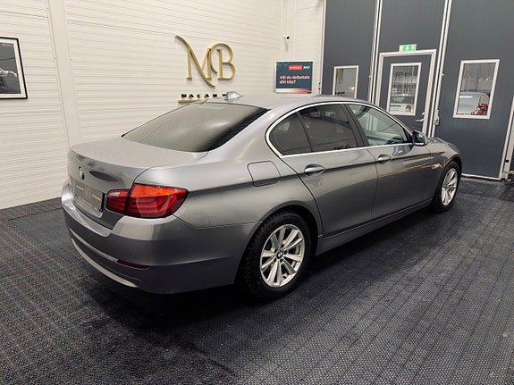 BMW 520d 2 of 5