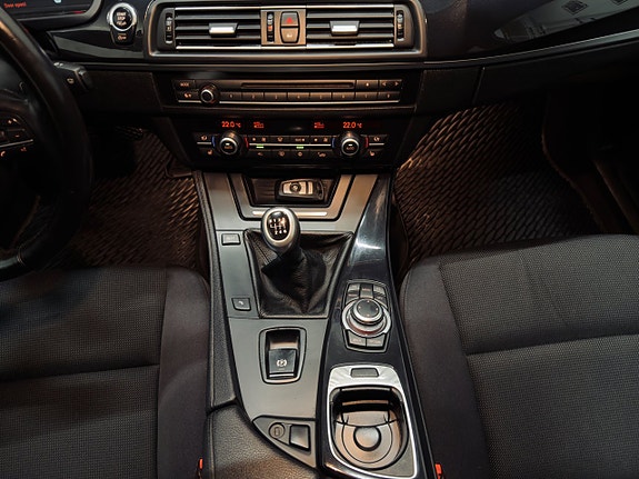 BMW 520d 18 of 30
