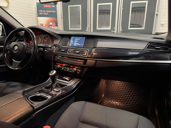 BMW 520d 25 of 30