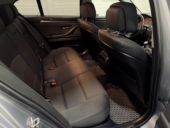 BMW 520d 26 of 30
