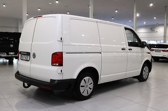 Volkswagen Transporter 3 of 5