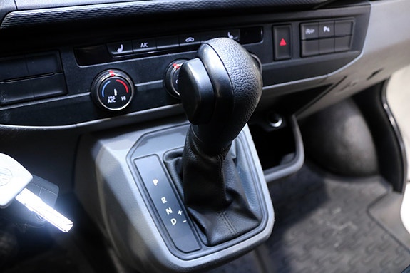 Volkswagen Transporter 13 of 21