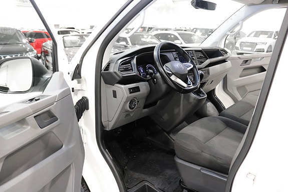 Volkswagen Transporter 9 of 21