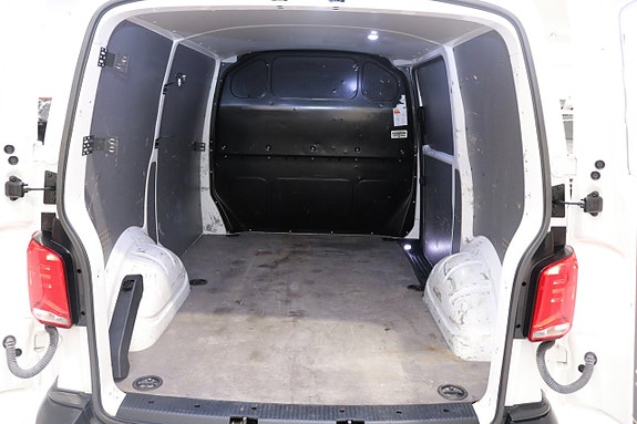 Volkswagen Transporter 6 of 21