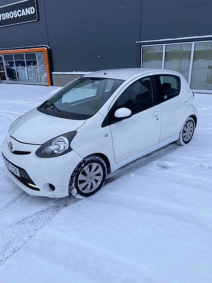 Toyota Aygo 4 of 5