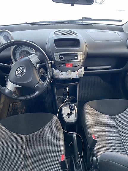 Toyota Aygo 14 of 18