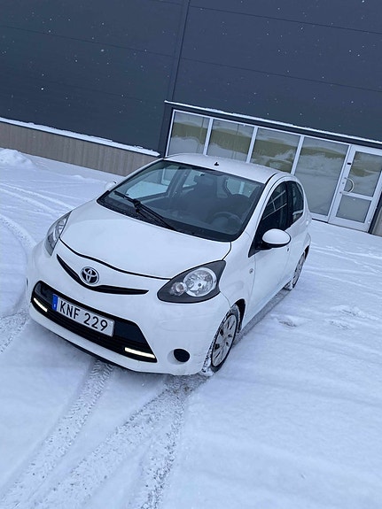 Toyota Aygo 8 of 18