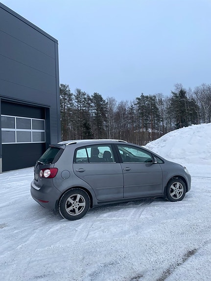 Volkswagen Golf Plus 9 of 16