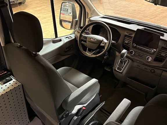 Ford Transit 10 of 12