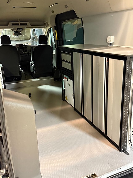 Ford Transit 6 of 12