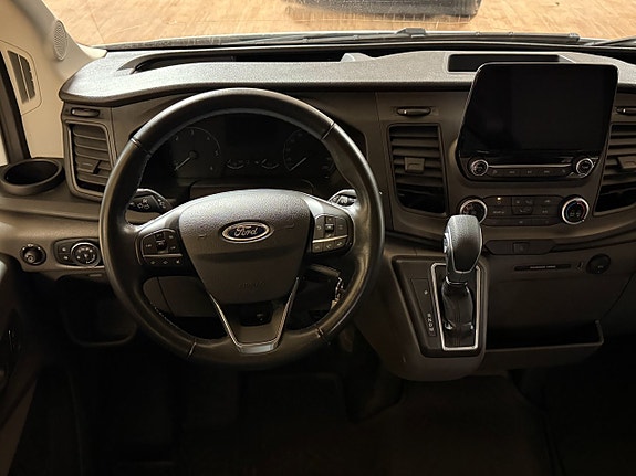 Ford Transit 11 of 12