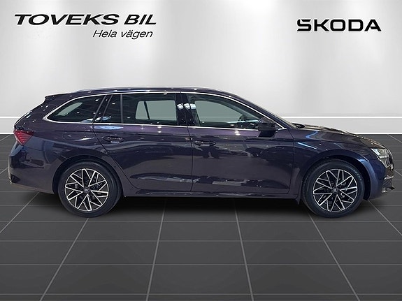 Skoda Octavia 5 of 5