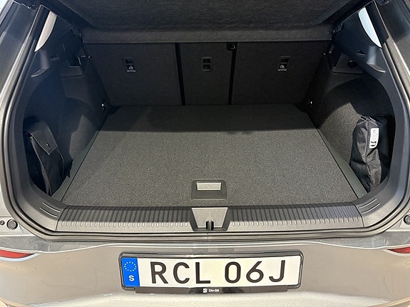 Volkswagen T-Roc 9 of 11