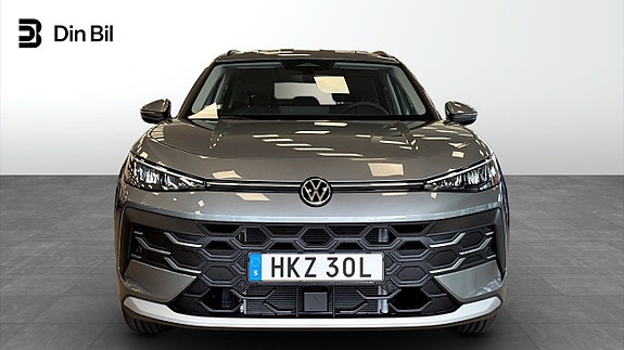 Volkswagen T-Roc 4 of 13