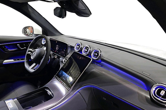 Mercedes-Benz GLC300 e 10 of 12