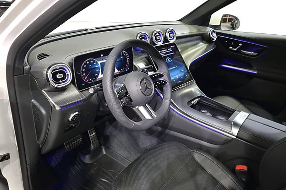 Mercedes-Benz GLC300 e 8 of 12