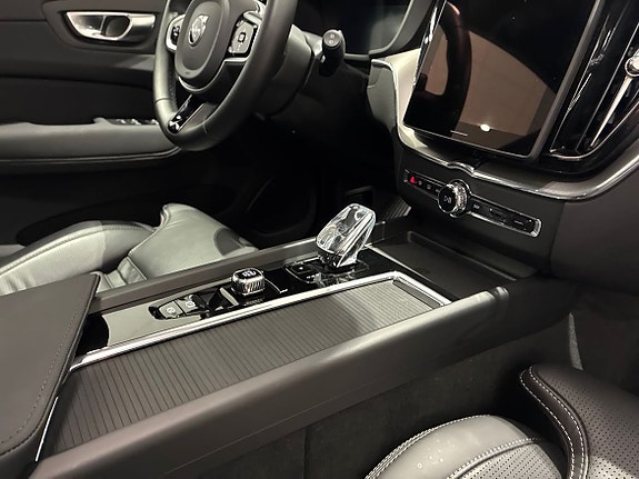 Volvo XC60 18 of 23