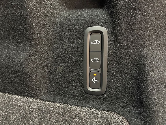 Volvo XC60 21 of 23