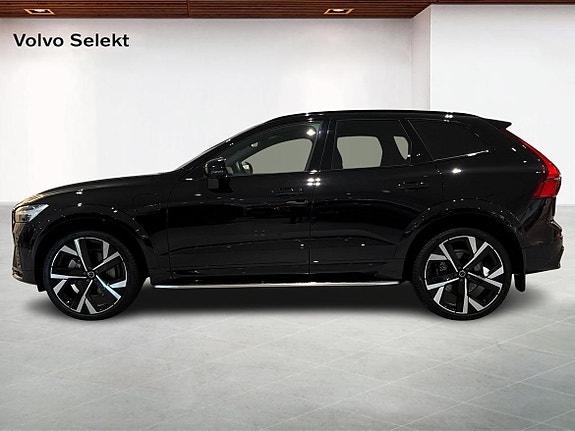 Volvo XC60 3 of 23