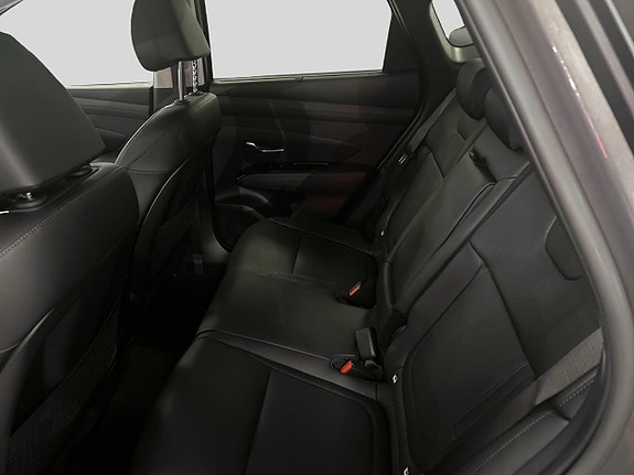 Hyundai Tucson 9 of 11