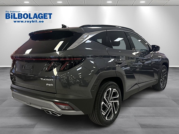Hyundai Tucson 3 of 5