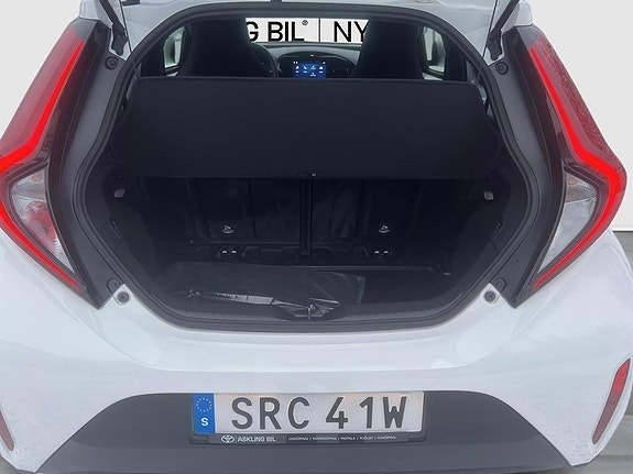 Toyota Aygo X 10 of 12
