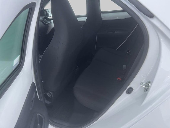 Toyota Aygo X 7 of 12
