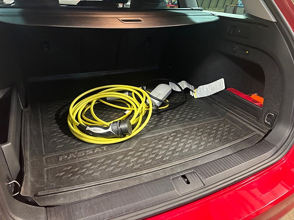 Volkswagen Passat 17 of 19
