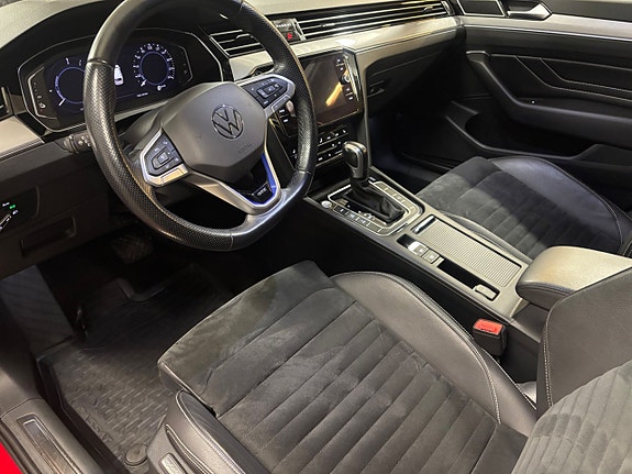 Volkswagen Passat 6 of 19