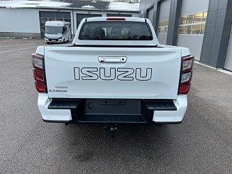 Isuzu D-max 4 of 5