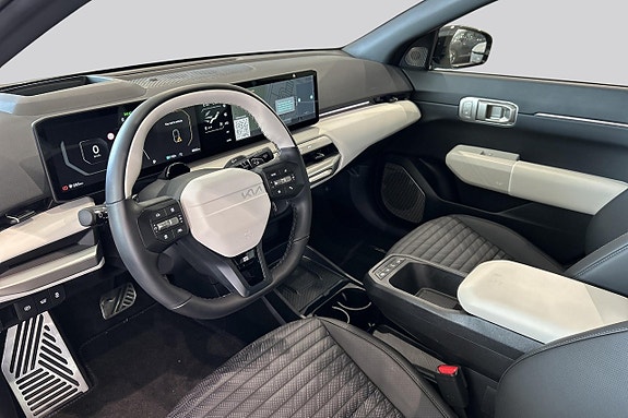 Kia EV4 8 of 14