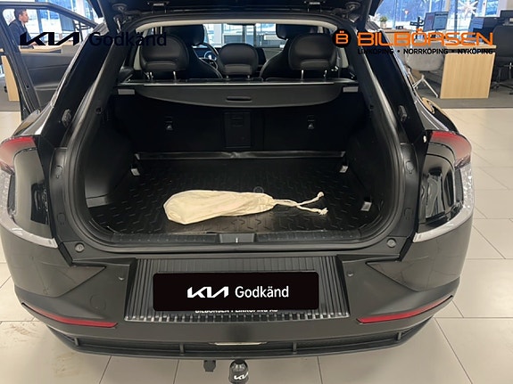 Kia EV6 14 of 15