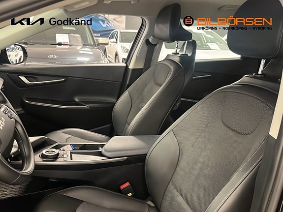 Kia EV6 12 of 15
