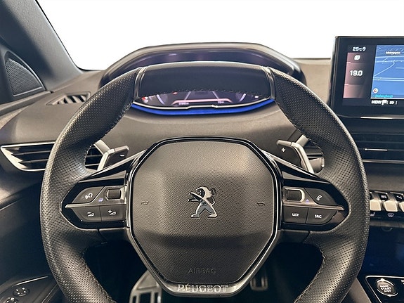 Peugeot 5008 8 of 16