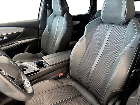 Peugeot 5008 6 of 16