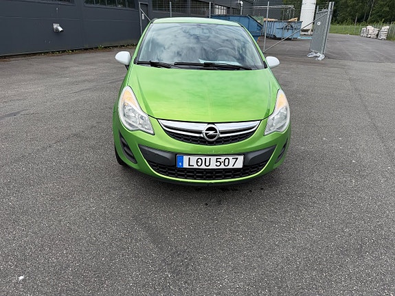 Opel Corsa 2 of 5