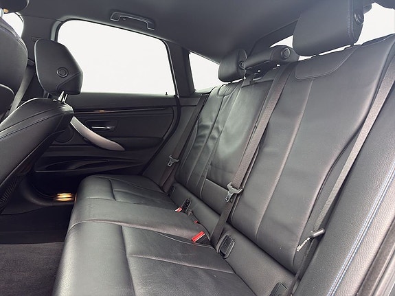 BMW 320 18 of 20