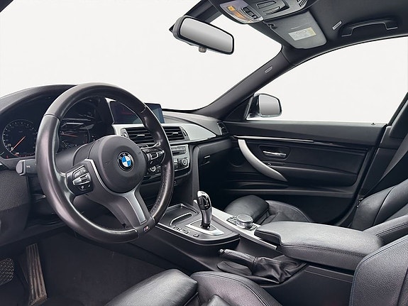 BMW 320 9 of 20