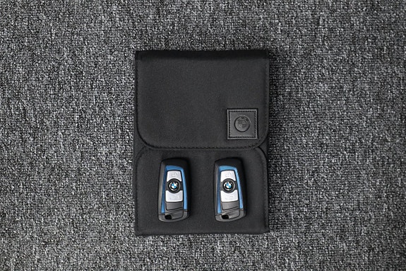 BMW 330i 28 of 28