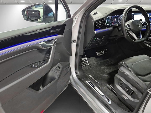 Volkswagen Touareg 18 of 28